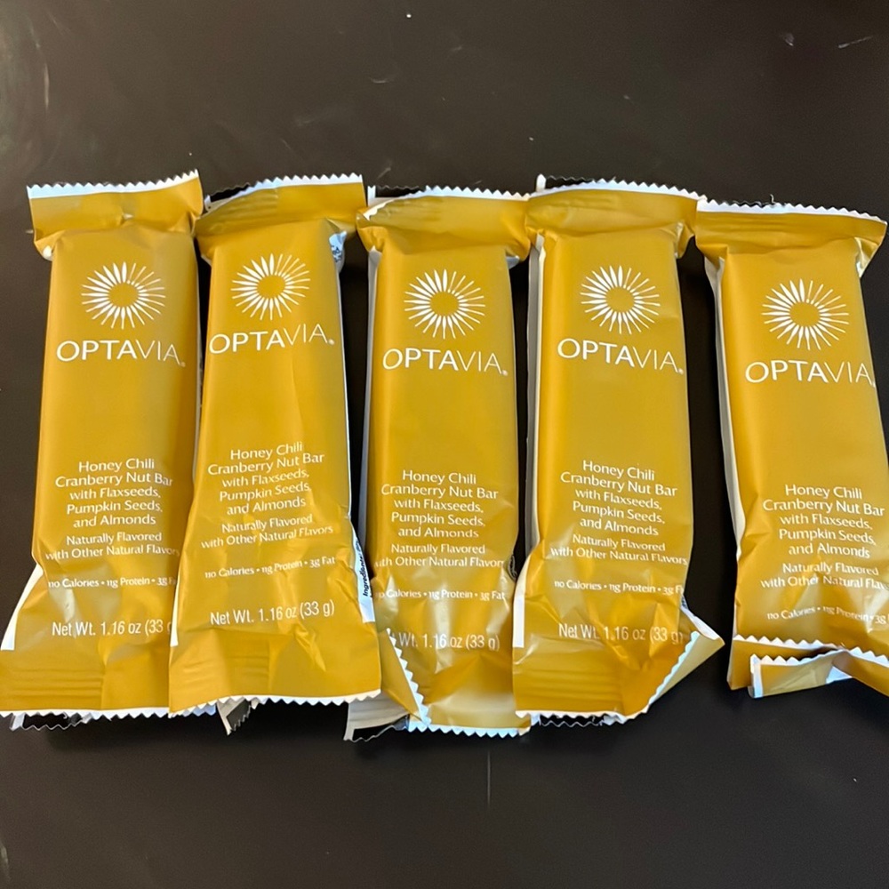 Honey chili cranberry nut bars (5) expired 12/8/2022